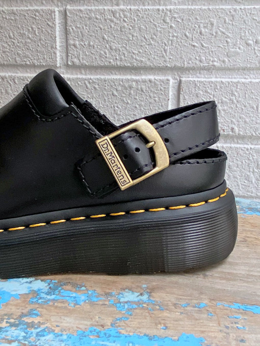 Dr. Martens　LAKETEN　スライド サンダル