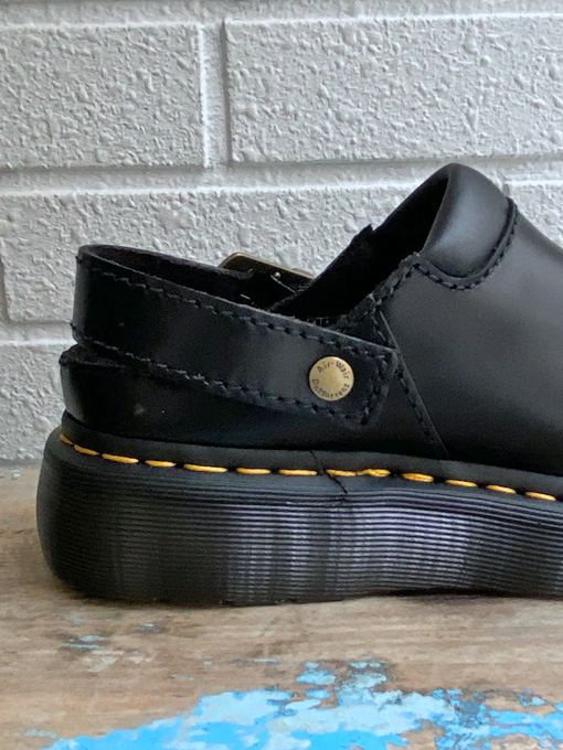 Dr. Martens　LAKETEN　スライド サンダル